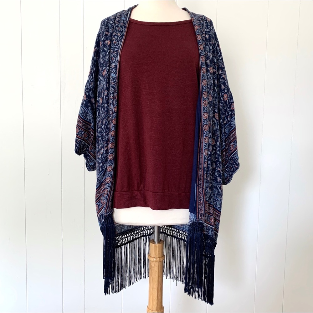 STRADIVARIUS Floral Print Fringe Kimono‎ Medium